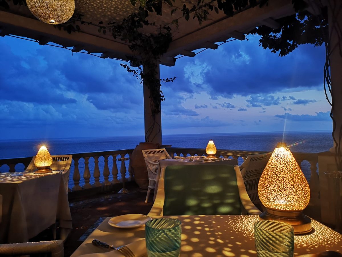 Abendessen im Restaurant Villa TreVille in Positano Abendessen im Restaurant Villa TreVille in Positano, Amalfiküste, Italien
