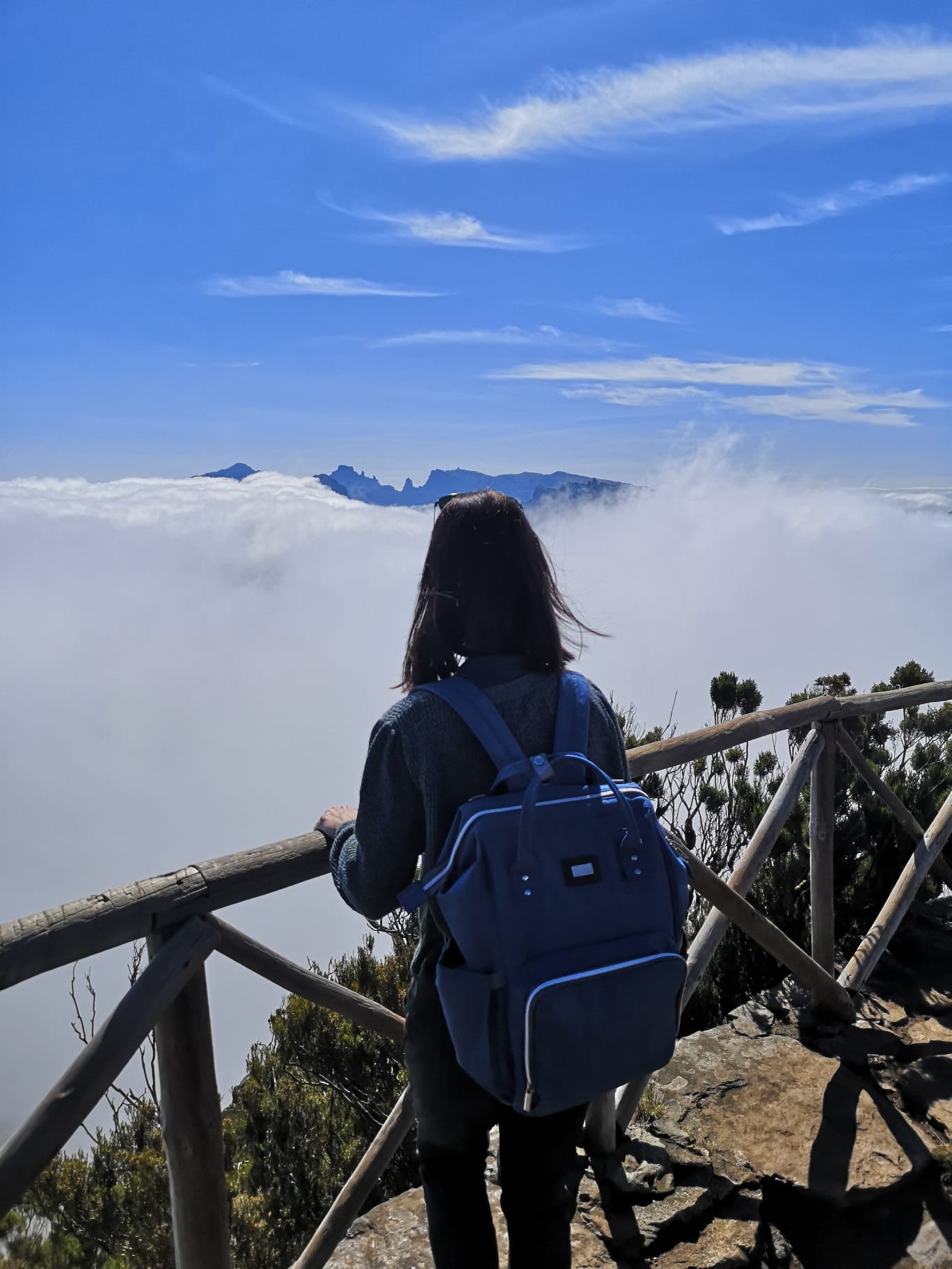 Über den Wolken: Blick vom Bico da Cana auf umliegende Berggipfel