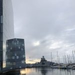 Hafen und Konzerthalle Harpa in Reykjavík, Island