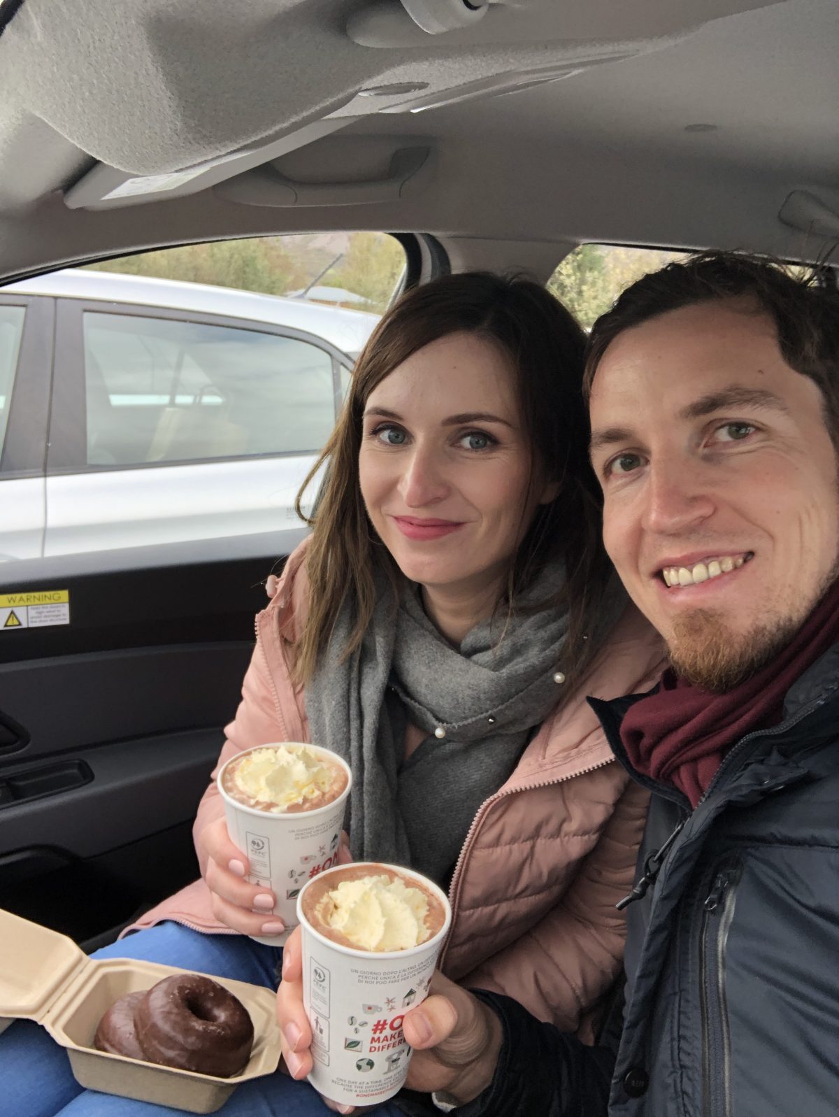 Island-Roadtrip: Heiße Schokolade und Snacks am Golden Circle in Island