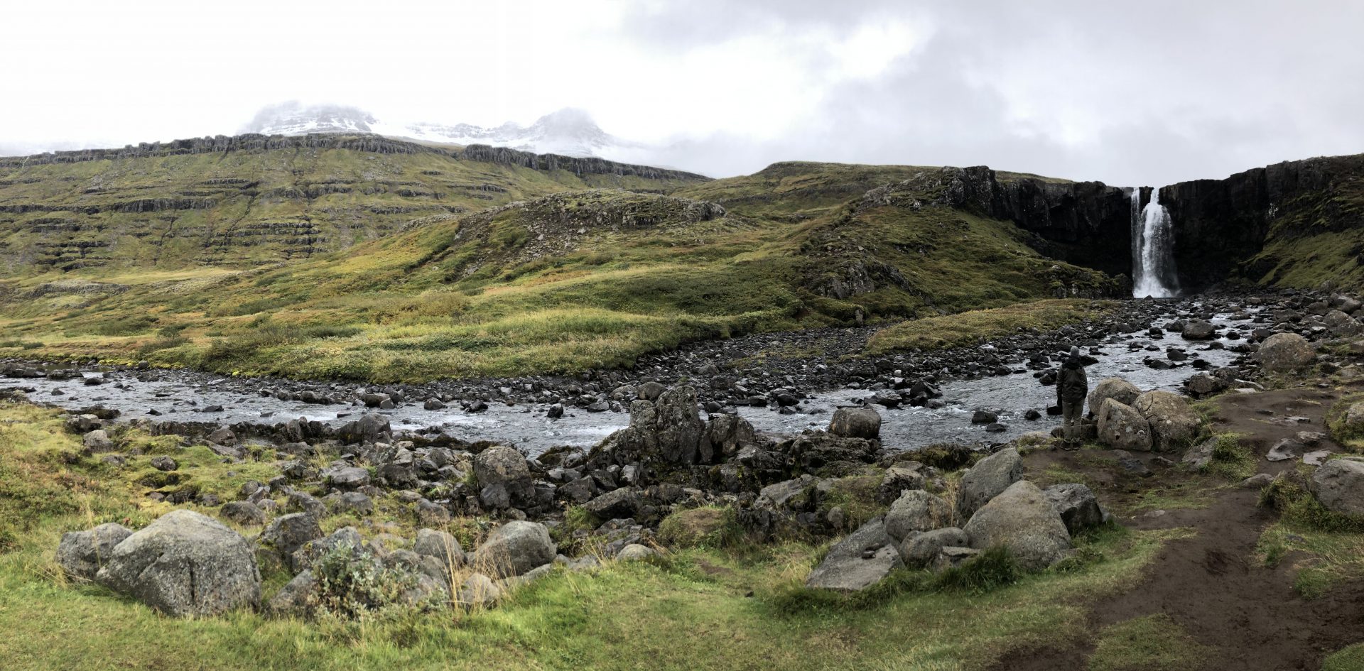 Fossá Wasserfall und Fluss in Island