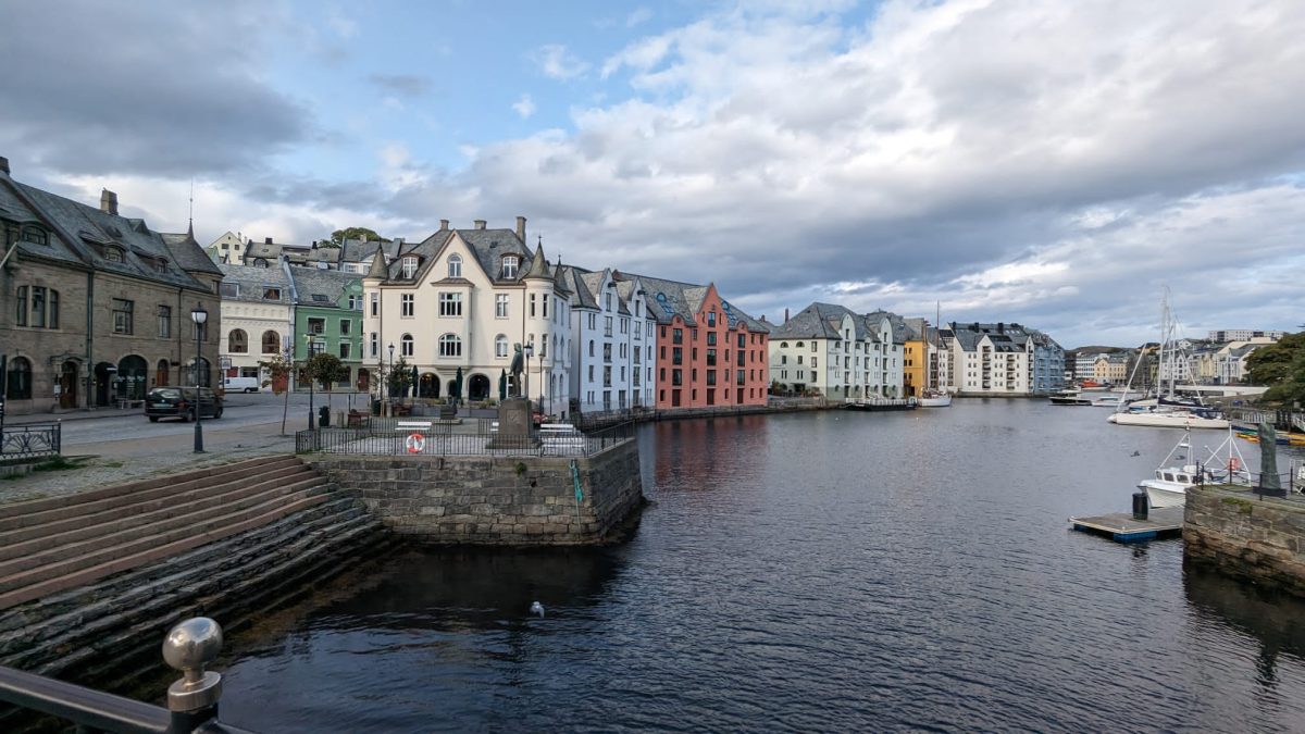 Wir genießen die Stadt aber doch lieber "allein" Mini Norwegen-Roadtrip für Familien
