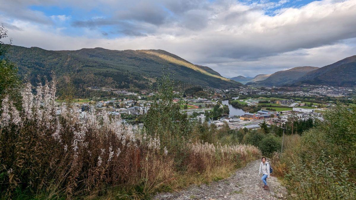 Das Wandergebiet Hafstadkleiva sollte man nicht unterschätzen Mini Norwegen-Roadtrip für Familien