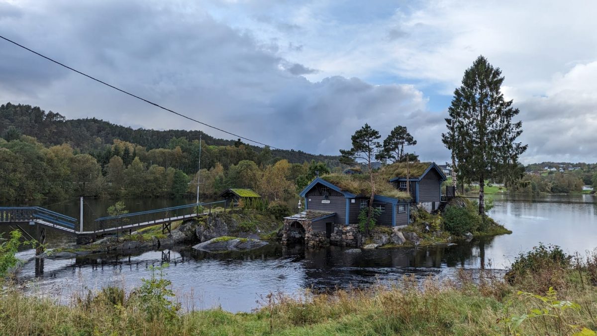 Eine Insel nur für uns: das Ferienhaus Eventyrholmen Mini Norwegen-Roadtrip für Familien