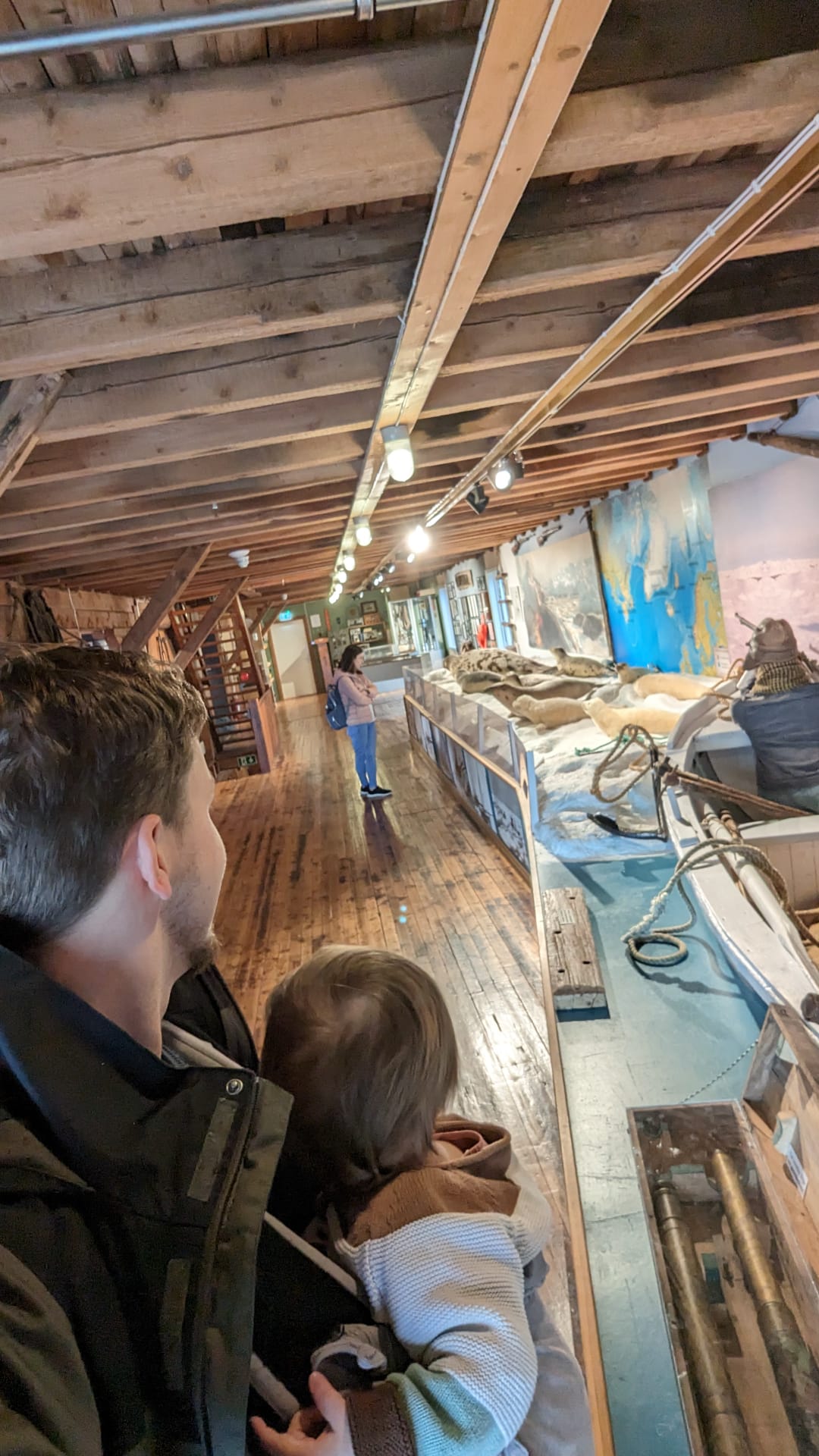 Das Museum beschäftigt sich u. a. mit der Jagd in Polarregionen Mini Norwegen-Roadtrip für Familien