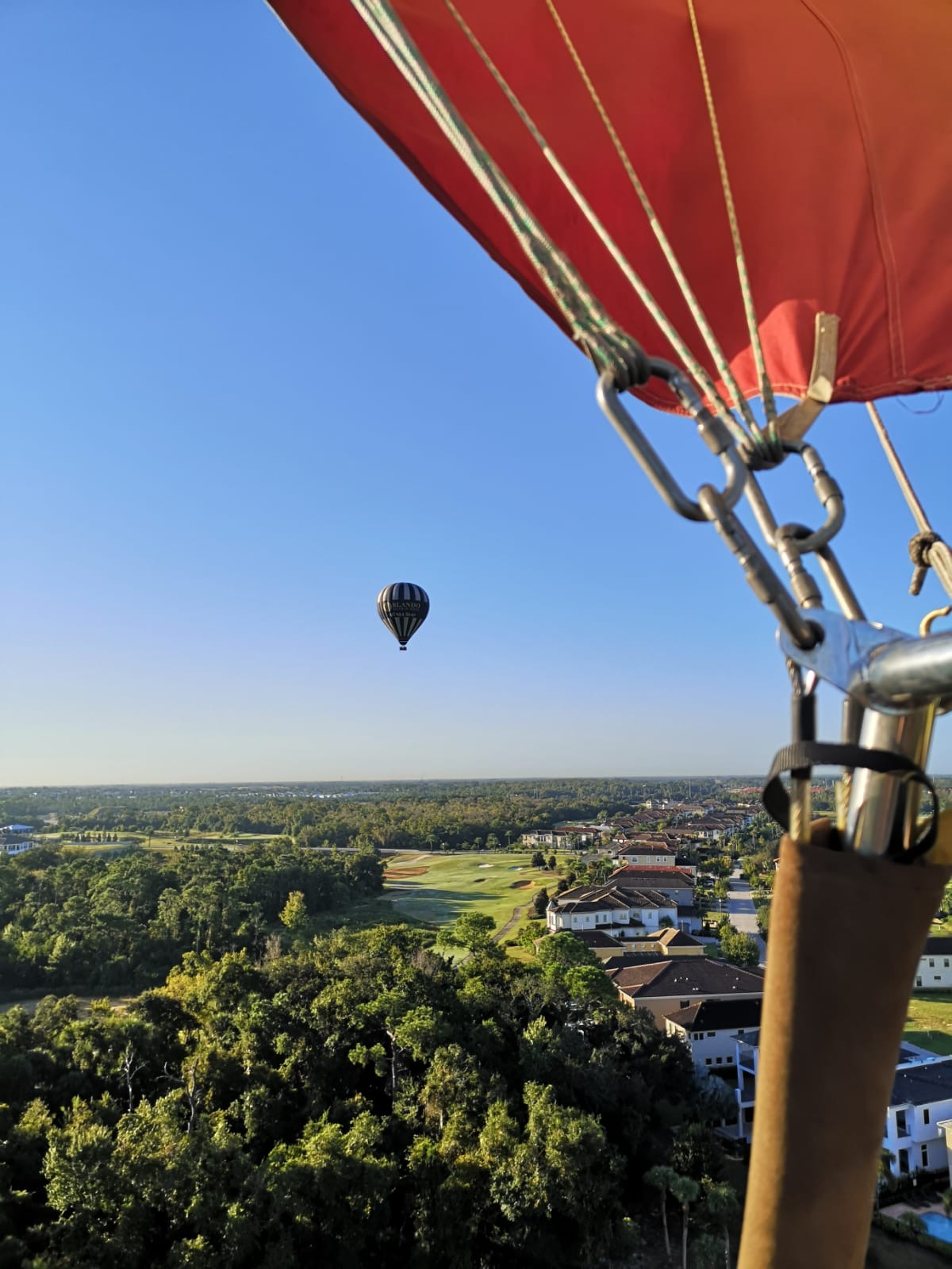 Uns begleitet die ganze Zeit ein zweiter Ballon 5 Ausflugsziele für Familien in Florida (Region Orlando)