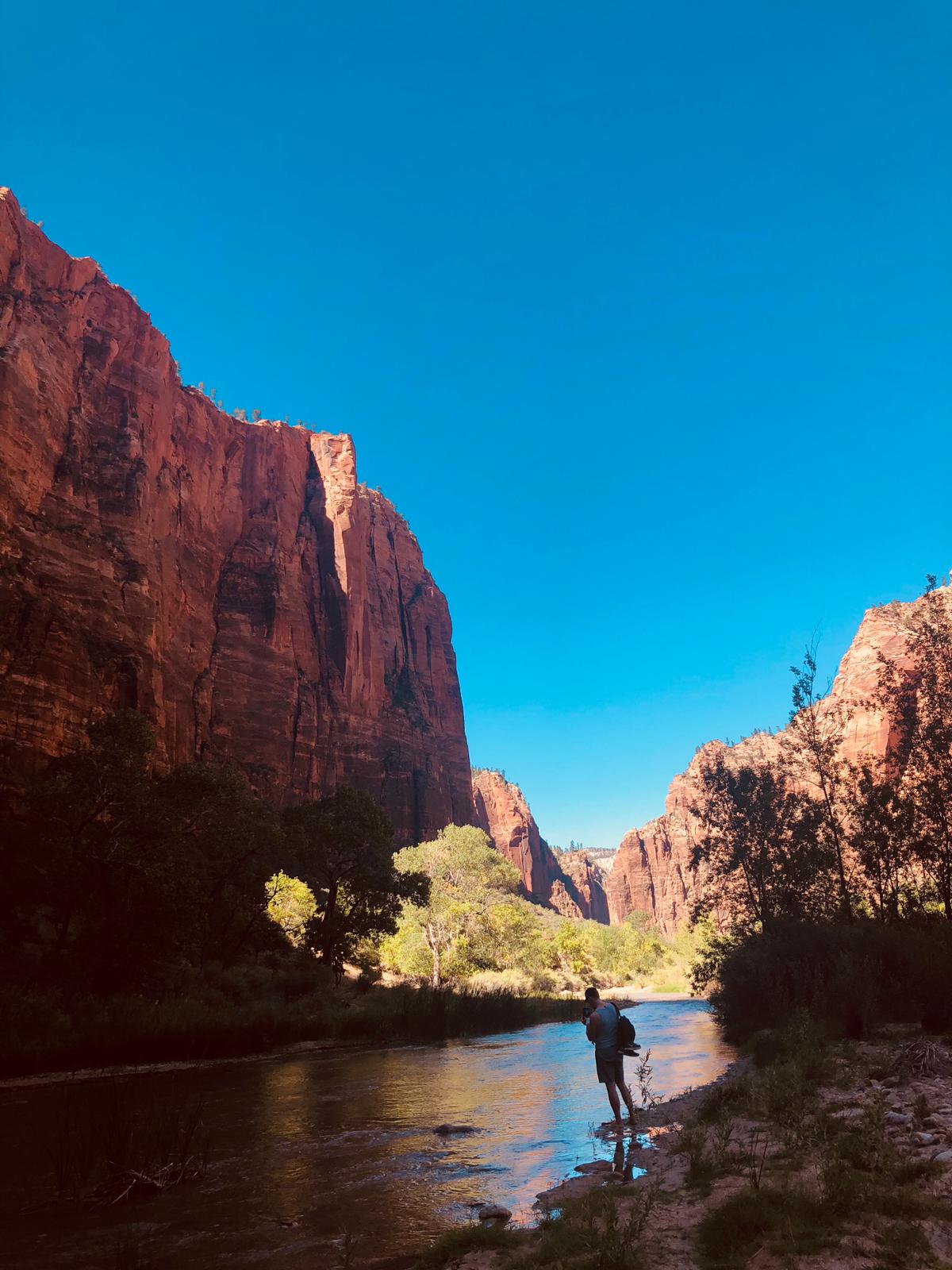Abkühlung im Virgin River, Zion National Park (USA Roadtrip durch den Westen)