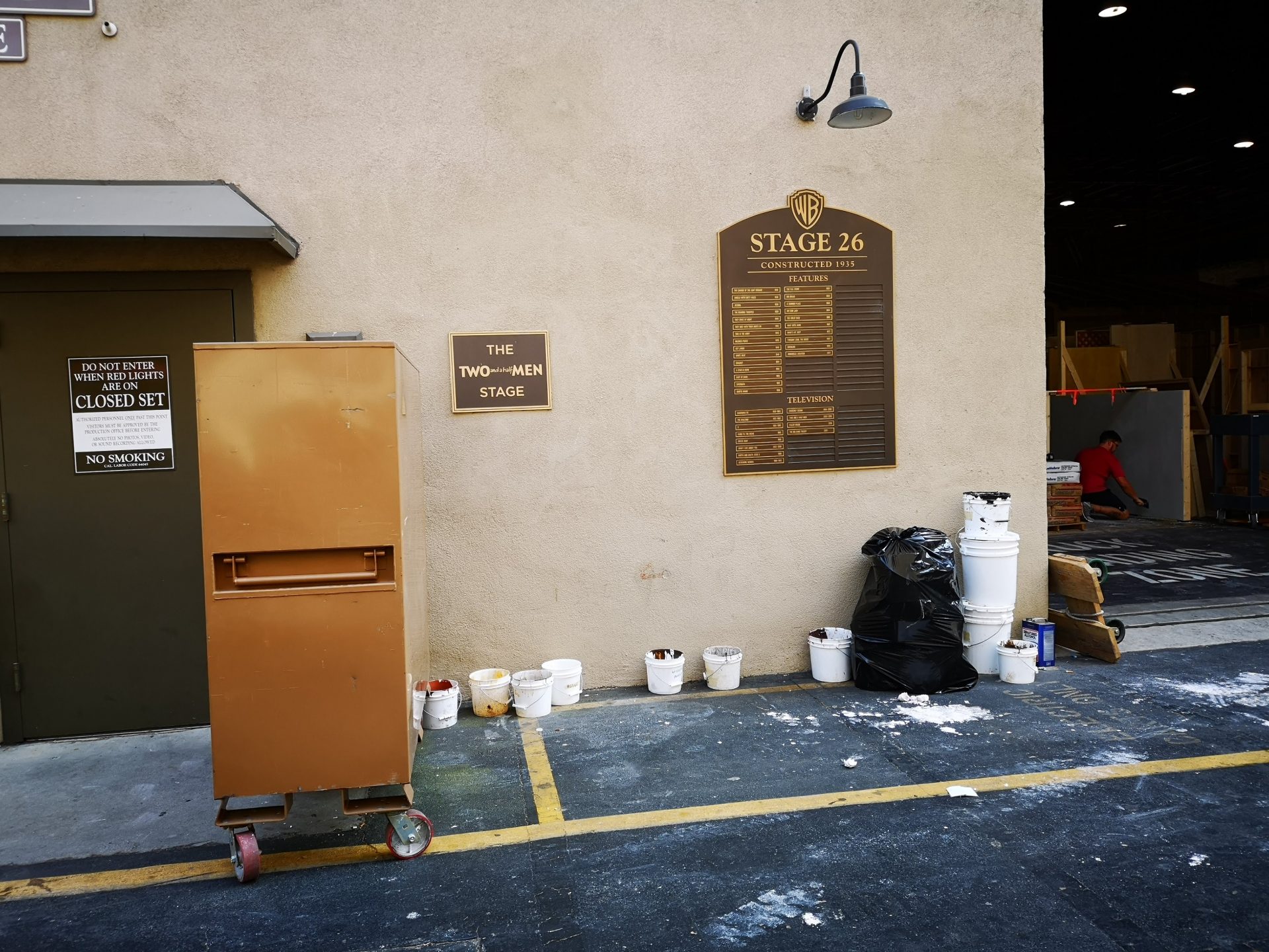 Roadtrip USA Westen: Blick in die Two and a half Men Stage in den Warner Brothers Studios Los Angeles