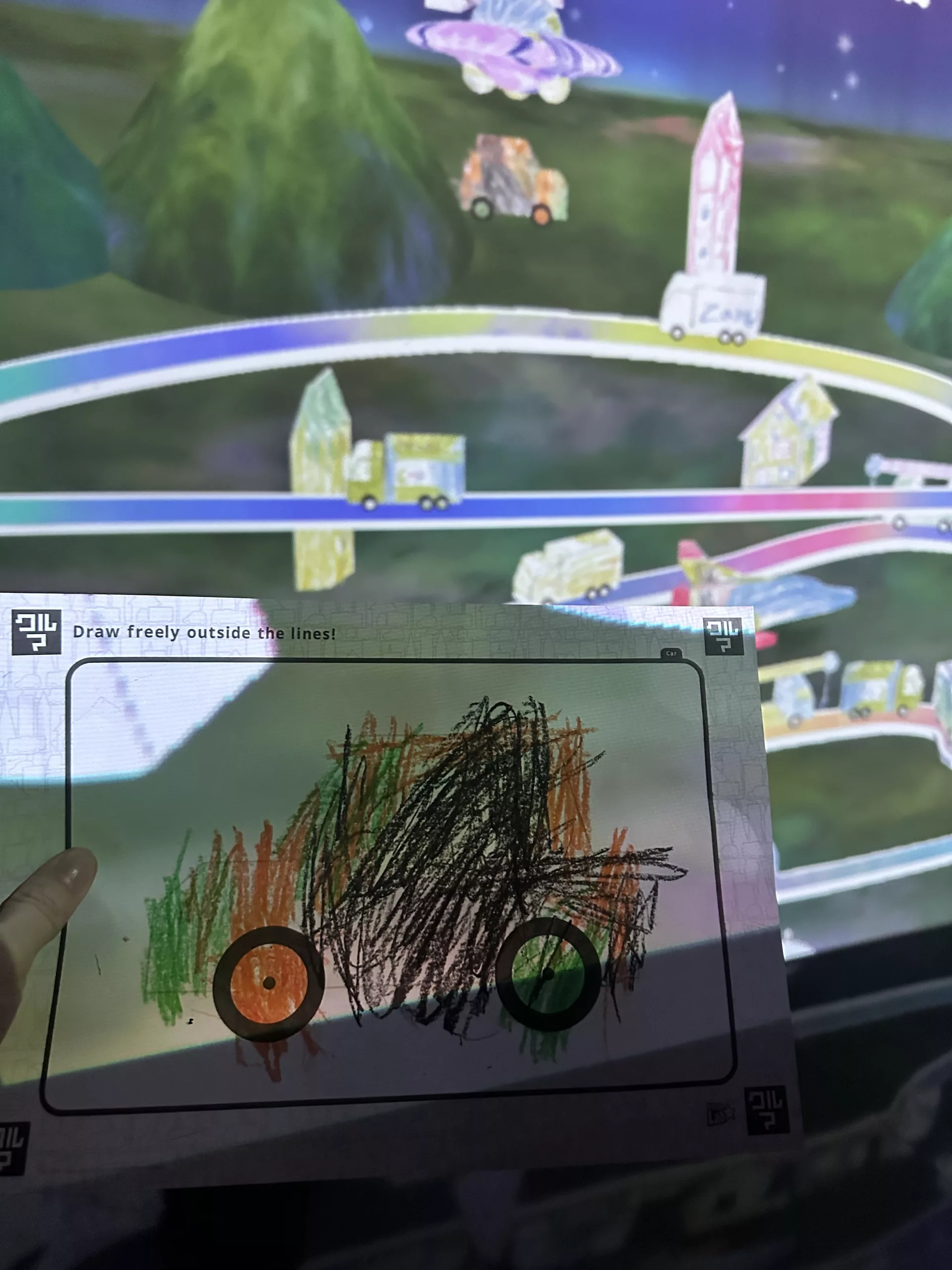 Eigene Kunstwerke werden im Future park des olioli kindermuseums lebendig