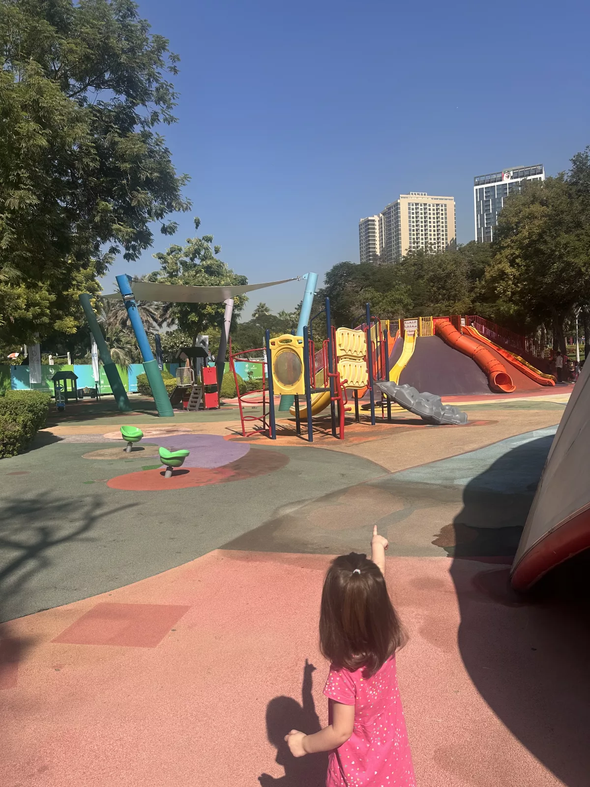 Im Zabeel Park gibt es viele kleine Spielplätze zu entdecken