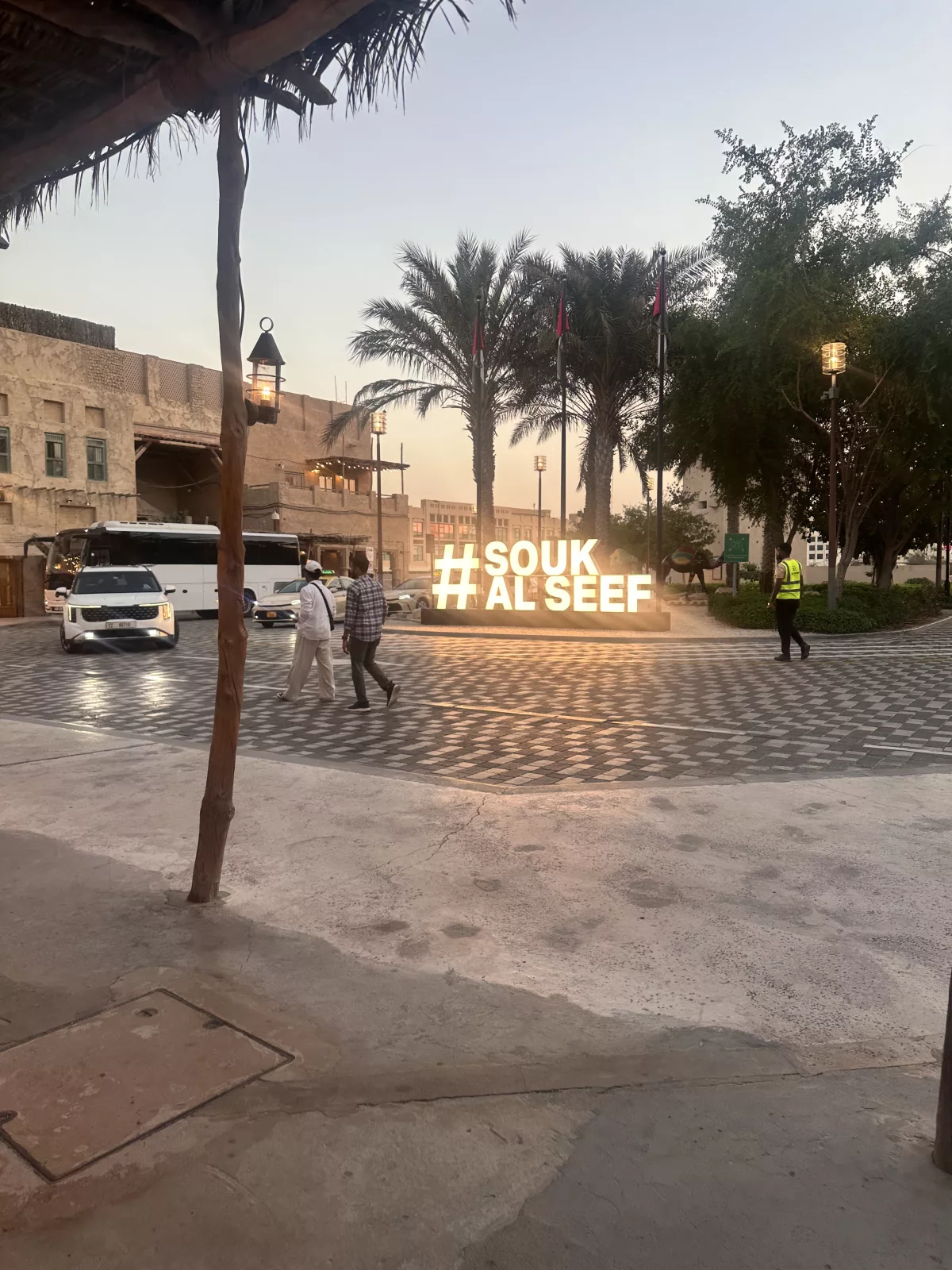 Eingang des Souk Al Seef Dubai