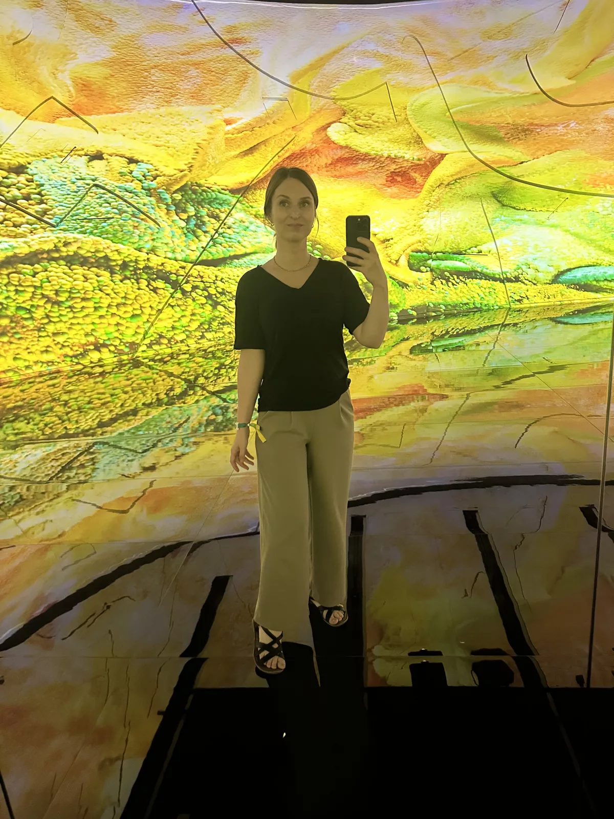 Der earth dreams raum des museum of the future vereint AI und Natur