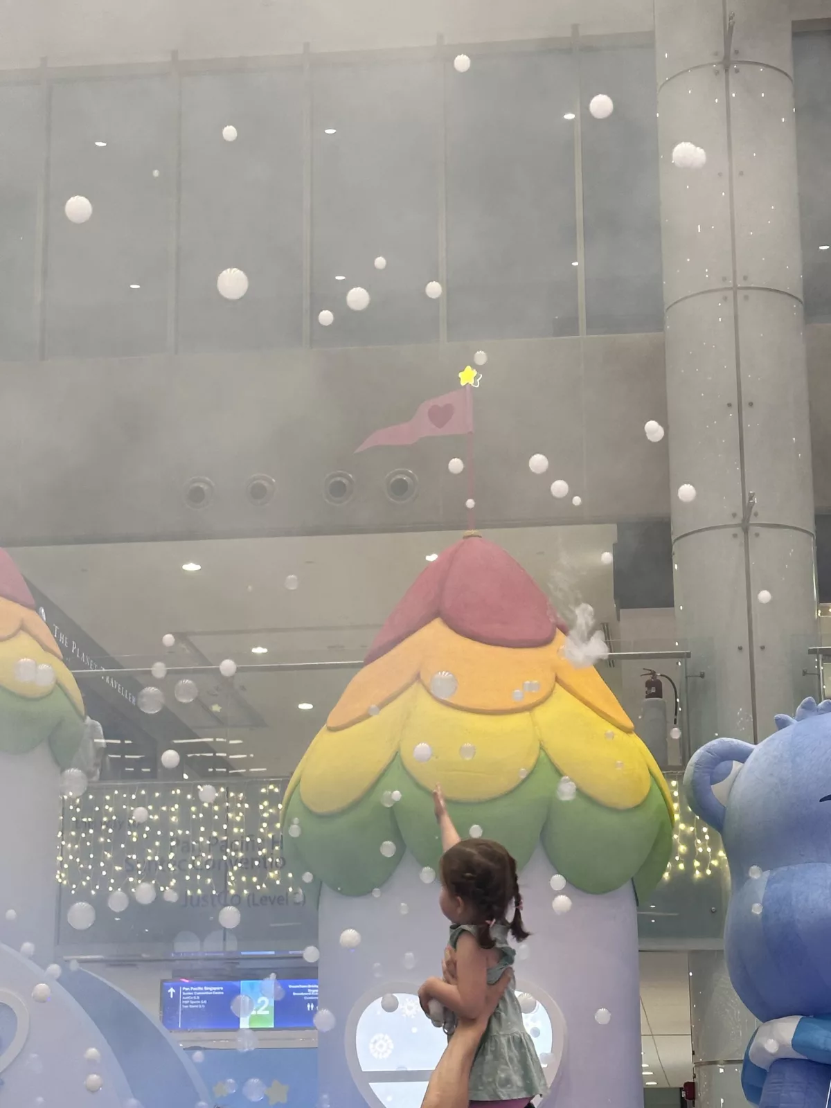 Seifenblasen-Party beim Glücksbärchi-Event in Singapur