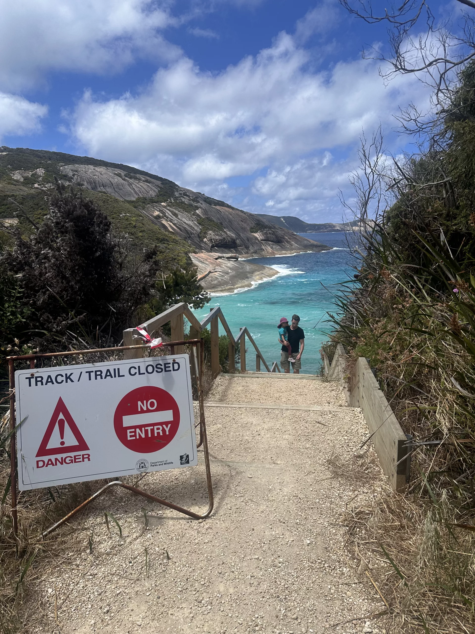 Leider waren die Treppen zum Strand gesperrt (kaputt)