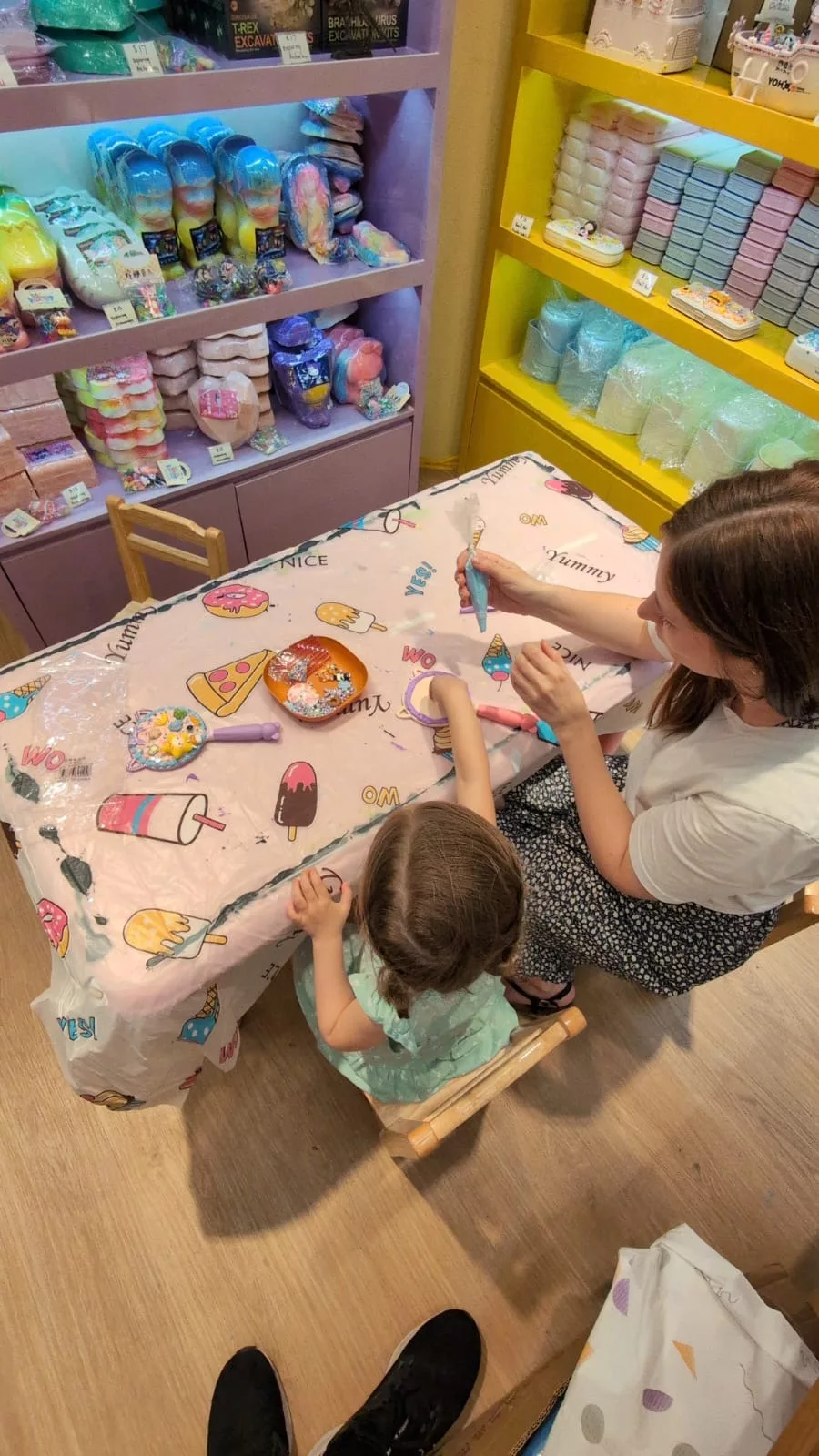 Basteln in Singapur: wir designen unseren eigenen Spiegel