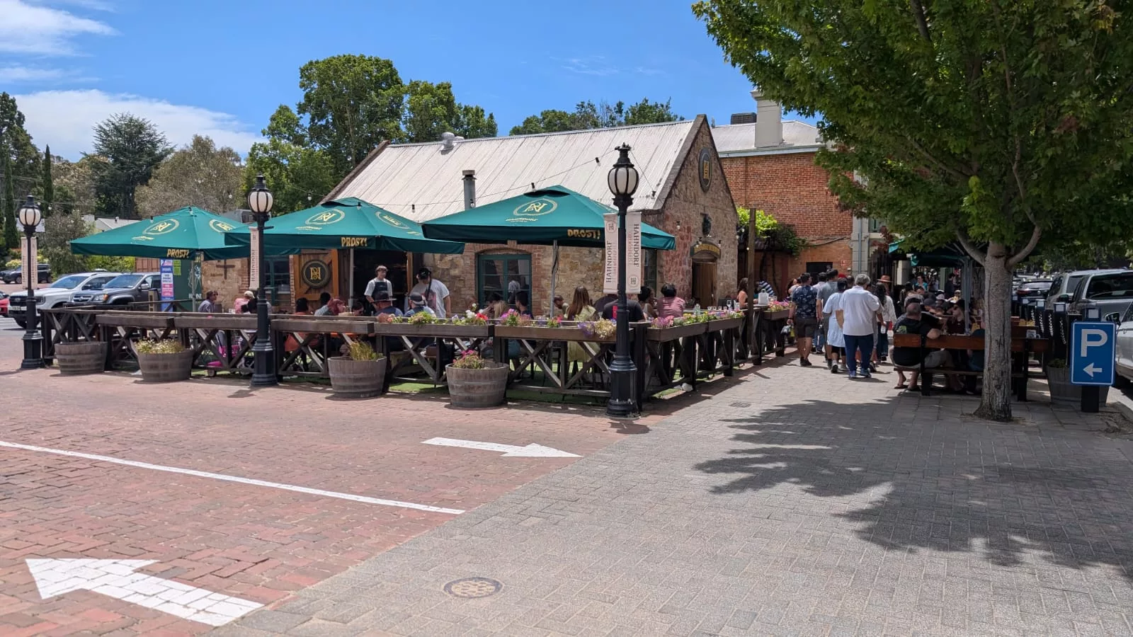 In Hahndorf gibt es auch Wirtshäuser mit ziemlich deutschem Essen ;)