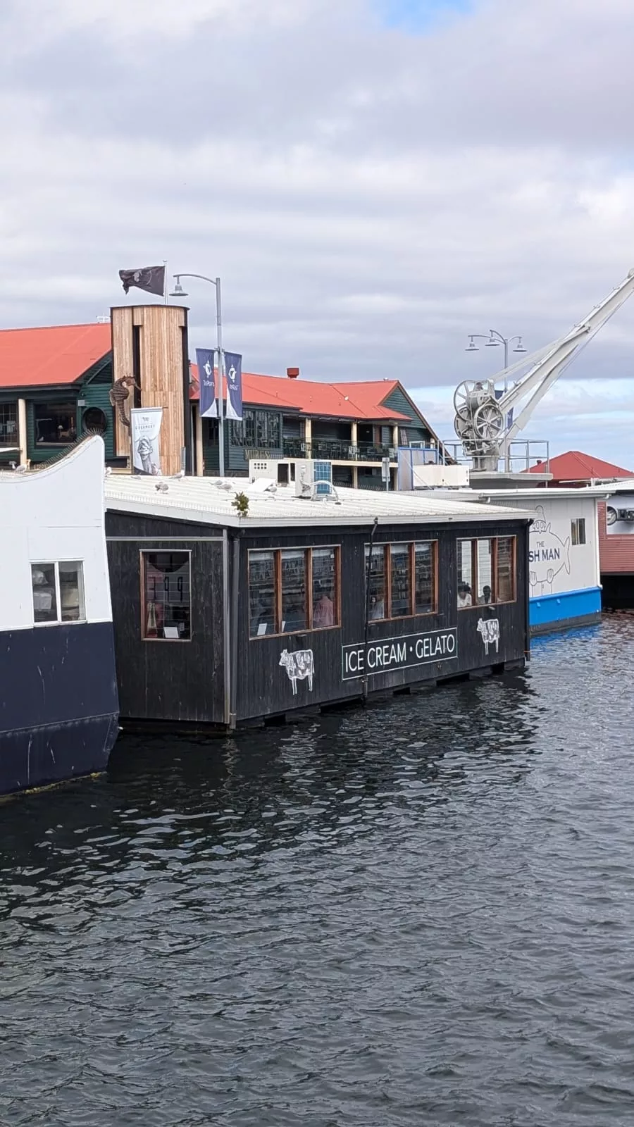 Die schwimmende Eisdiele Van Diemens Land Creamery in Hobart Die schwimmende Eisdiele Van Diemens Land Creamery in Hobart