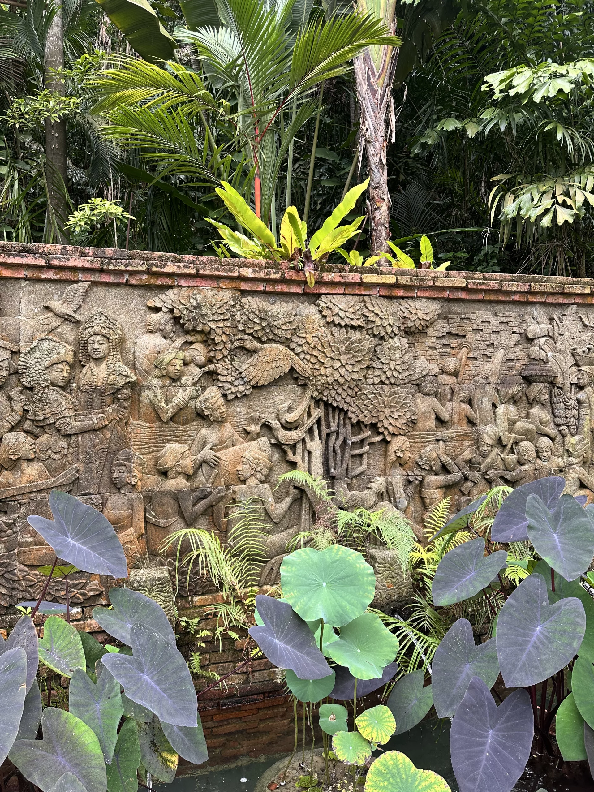 Forbidden Spring im grünen Fort Canning Park