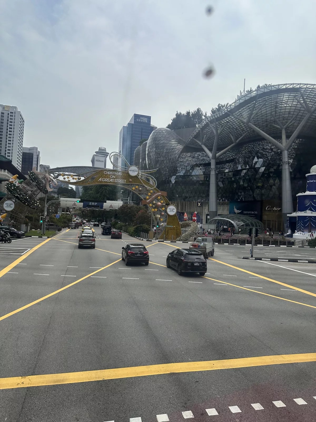 Die Orchard Road von oben Die Orchard Road siehst du bei der Bustour von oben