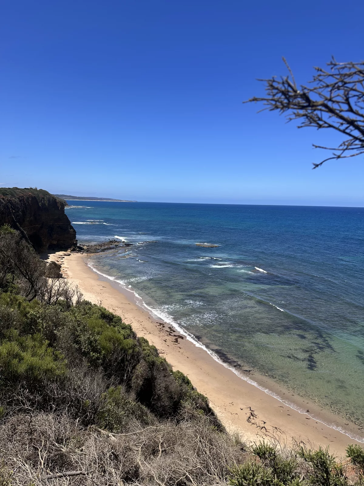 Die Aussicht vom Parkplatz des Lighthouse Tea Rooms Café in Aireys Inlet