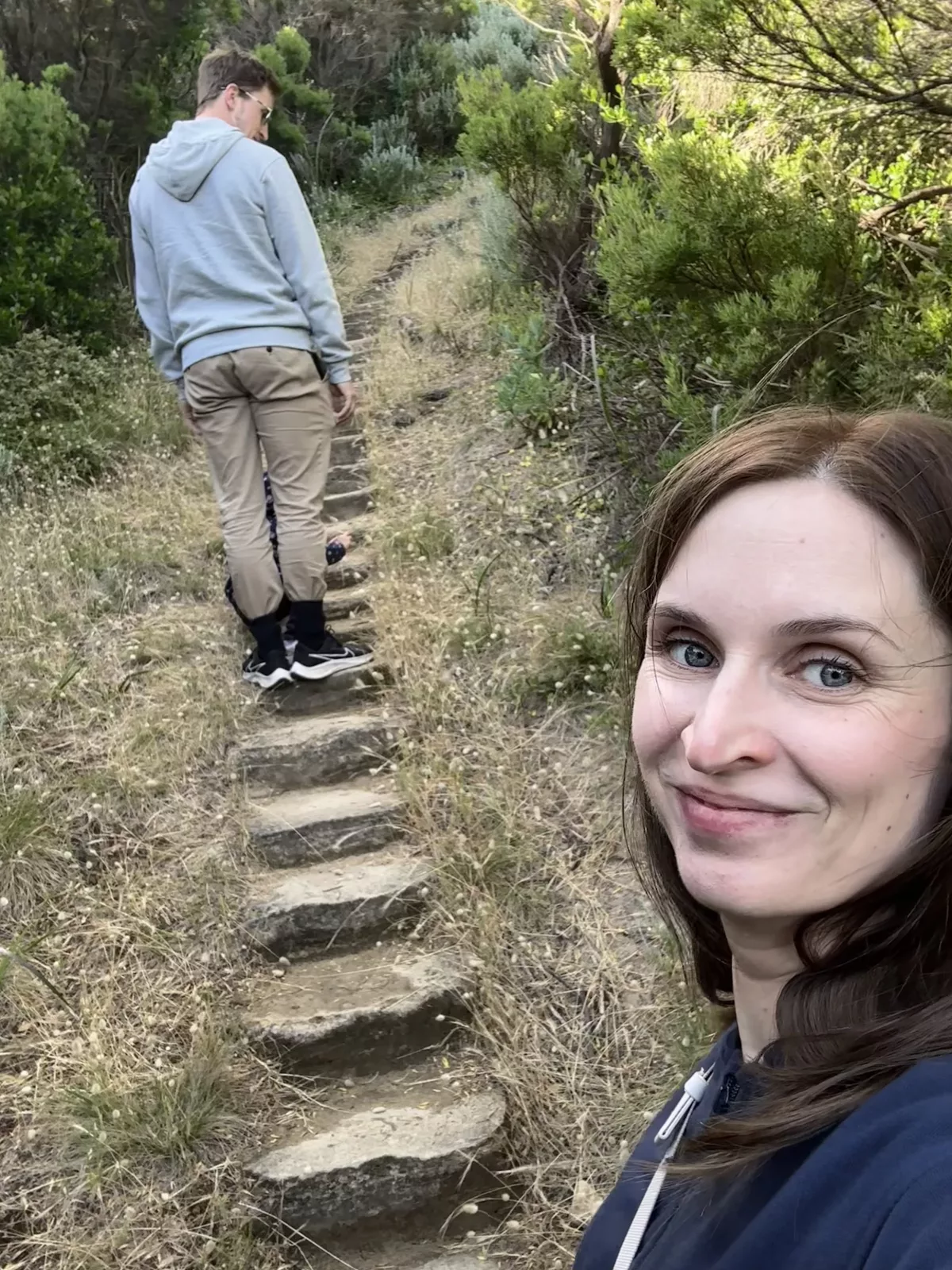 Ava wollte dann auch direkt den Great Ocean Walk entlang wandern