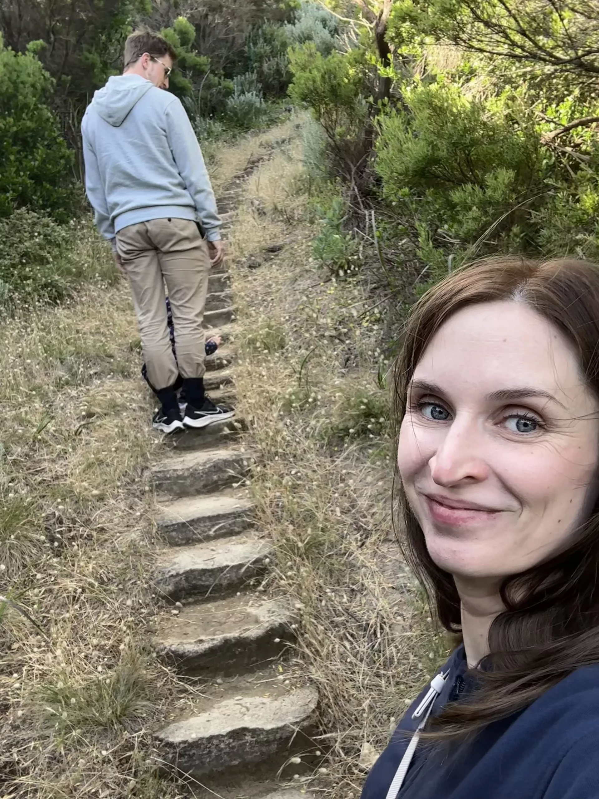 Ava wollte dann auch direkt den Great Ocean Walk entlang wandern