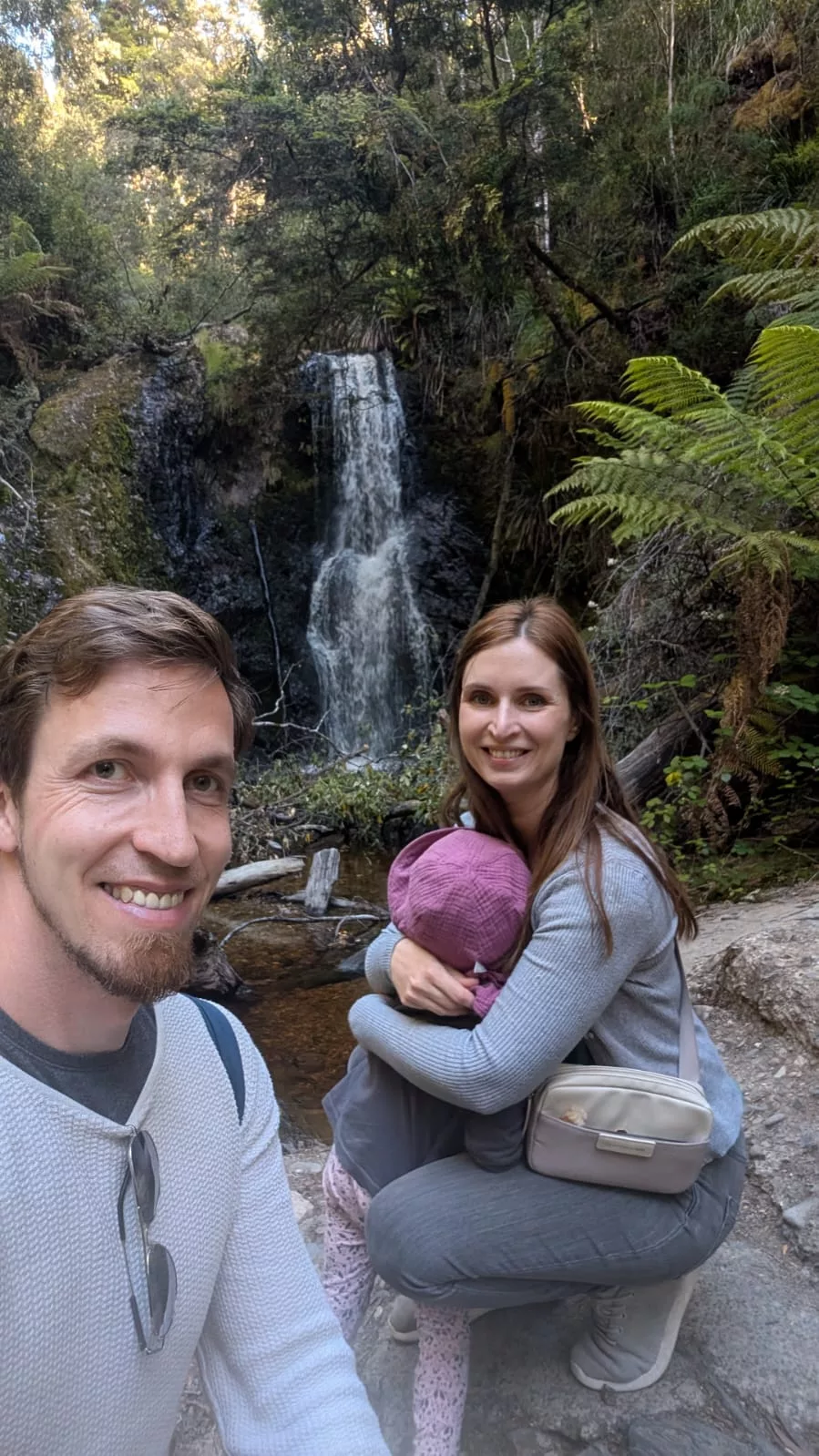 Noch ein kurzes Familienfoto und dann geht es zurück Noch ein kurzes Familienfoto und dann geht es zurück