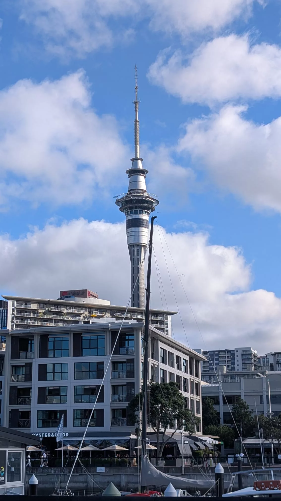 Auch hier ist wieder der Skytower zu sehen
