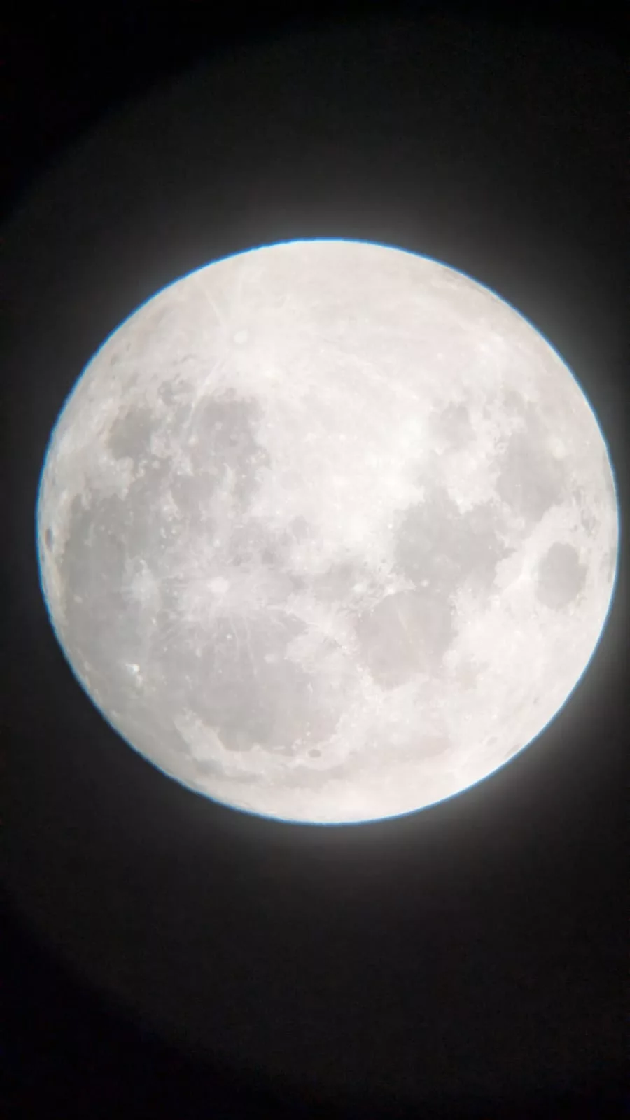 Bester Blick auf den Vollmond inklusive