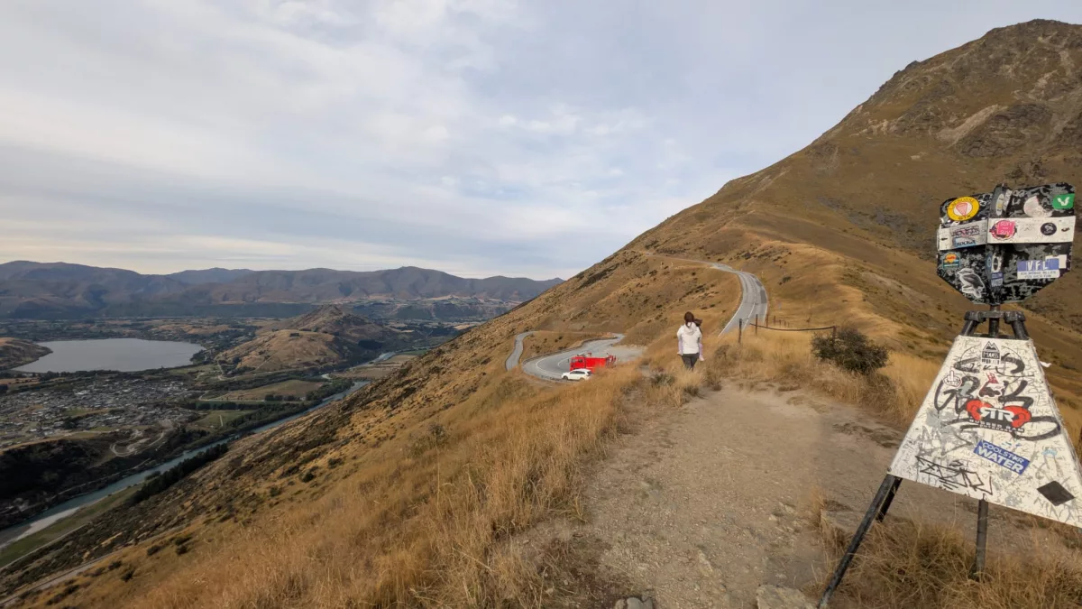 Einen guten Blick über Queenstown hast du auch von den Remarkables aus