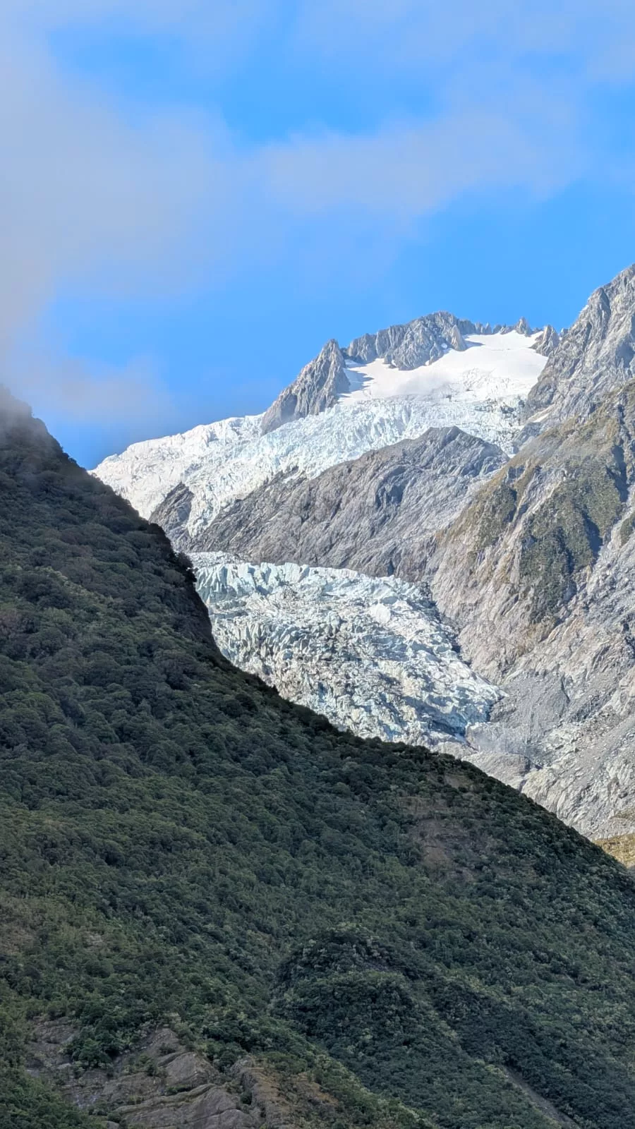 Blick auf den Franz Josef Gletscher (herangezoomt)