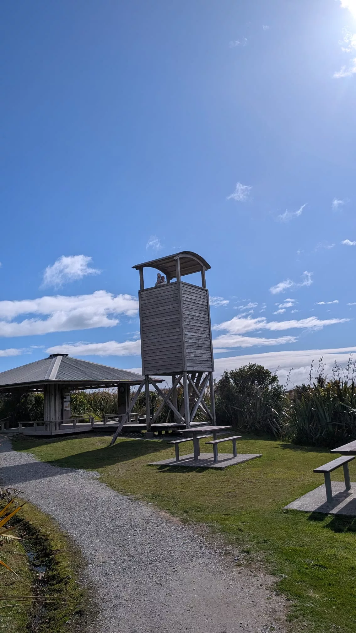 Der Aufstieg auf den Aussichtsturm lohnt sich (super Blick)