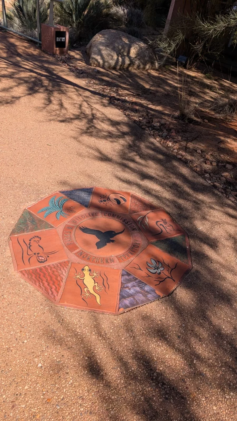 Willkommen im Alice Springs Desert Park Eingang des Alice Springs Desert Parks