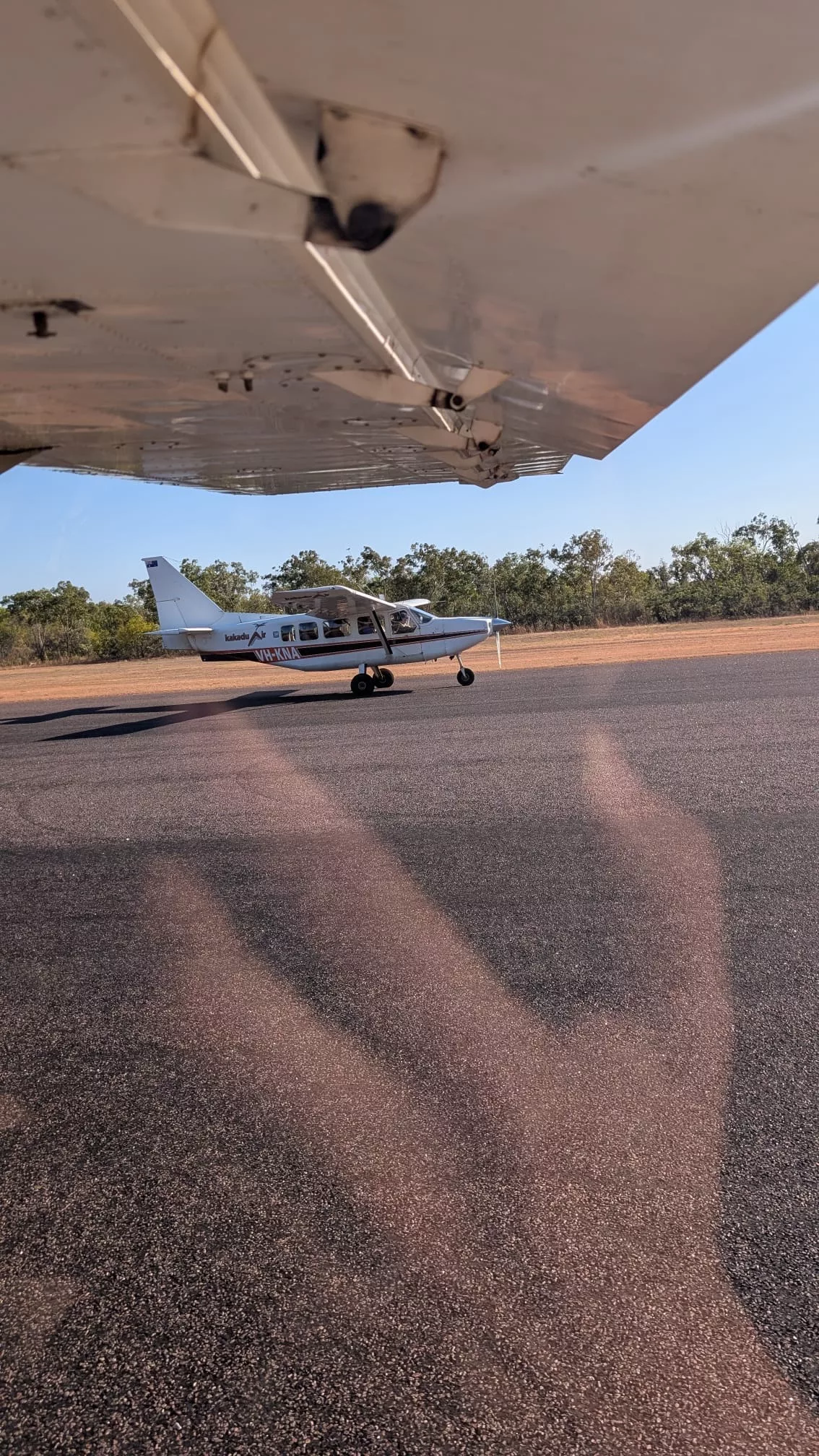 Ein zweiter Rundflug startete zeitgleich mit unserem Cessna von Kakadu Air beim Start