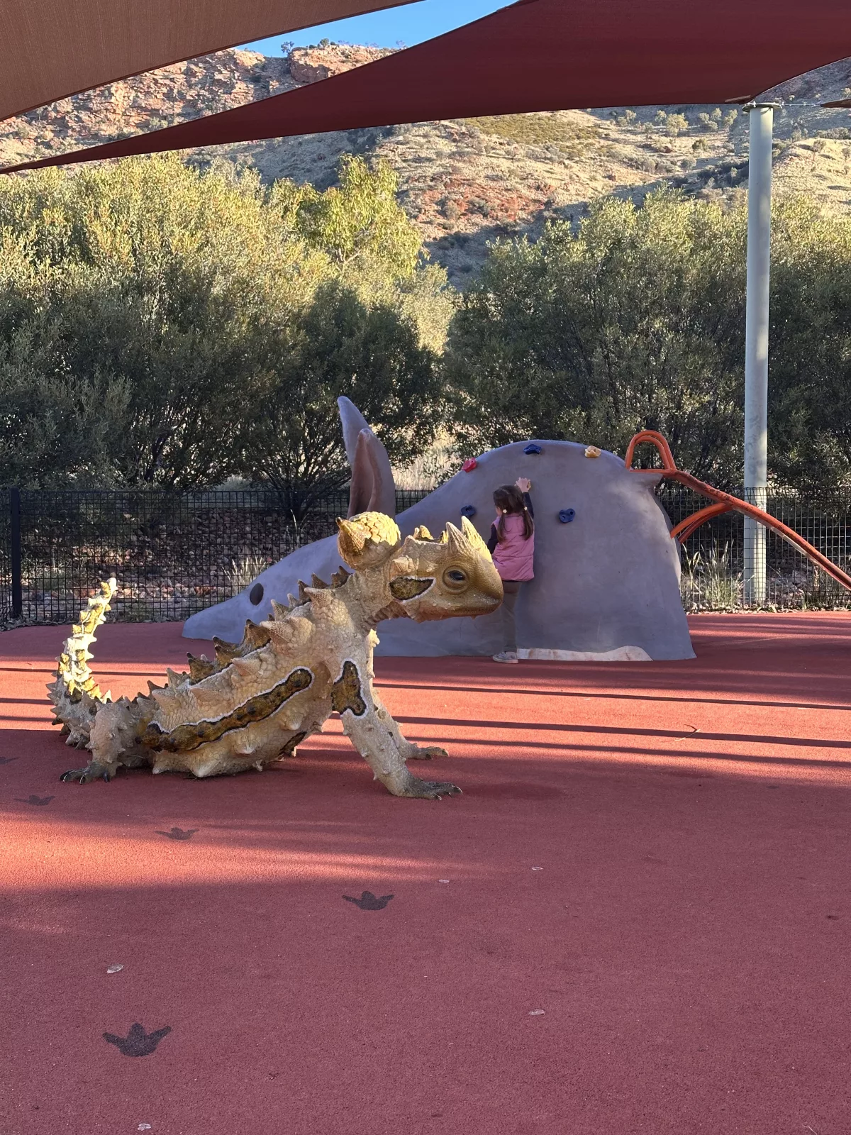 Spielplatz im Alice Springs Desert Park Toller Spielplatz im Alice Springs Desert Park