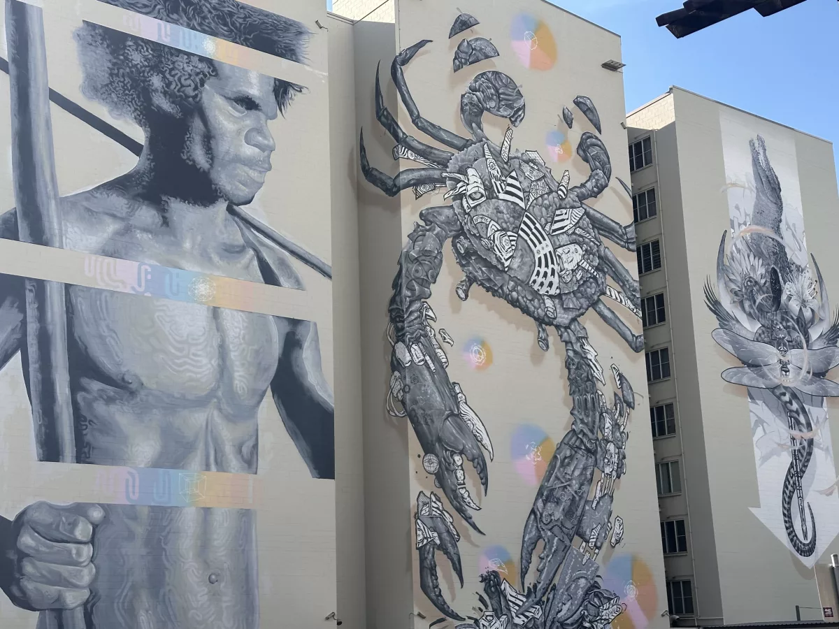 Street Art Multidimensional Man (Peter Seaton), The Crab (Sofles) & Sanctum (Andrew J Bourke & Jesse Bell) Street Art Multidimensional Man, The Crab und Sanctum