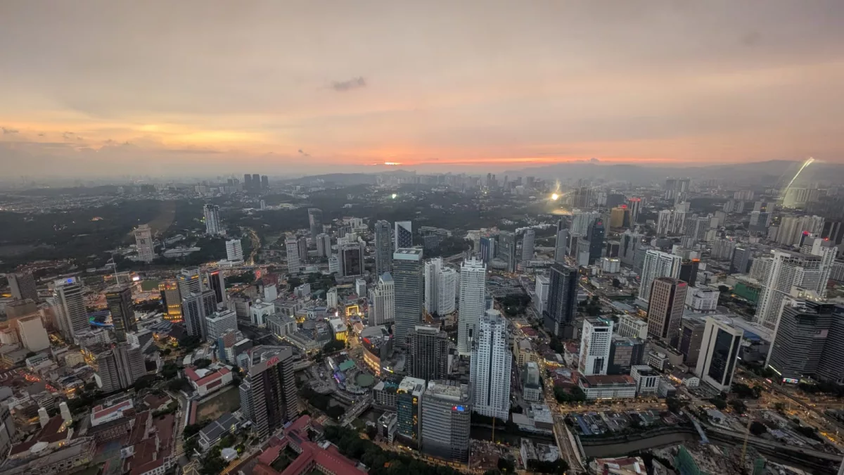 Sonnenuntergang über Kuala Lumpur Sonnenuntergang über Kuala Lumpur vom KL Tower aus fotografiert