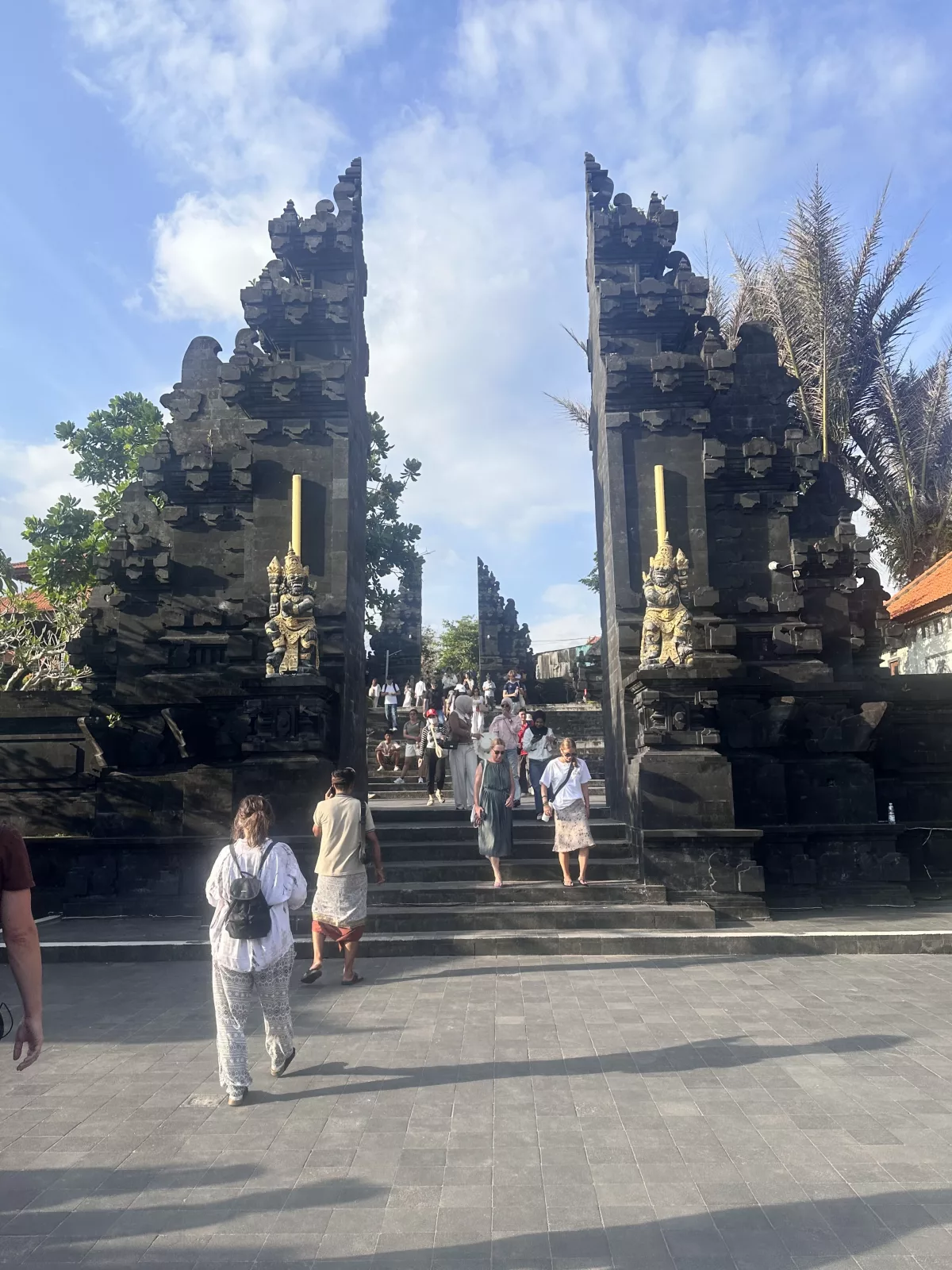 Tore am Eingang bzw. Ausgang des Tanah Lot Tempelbereichs