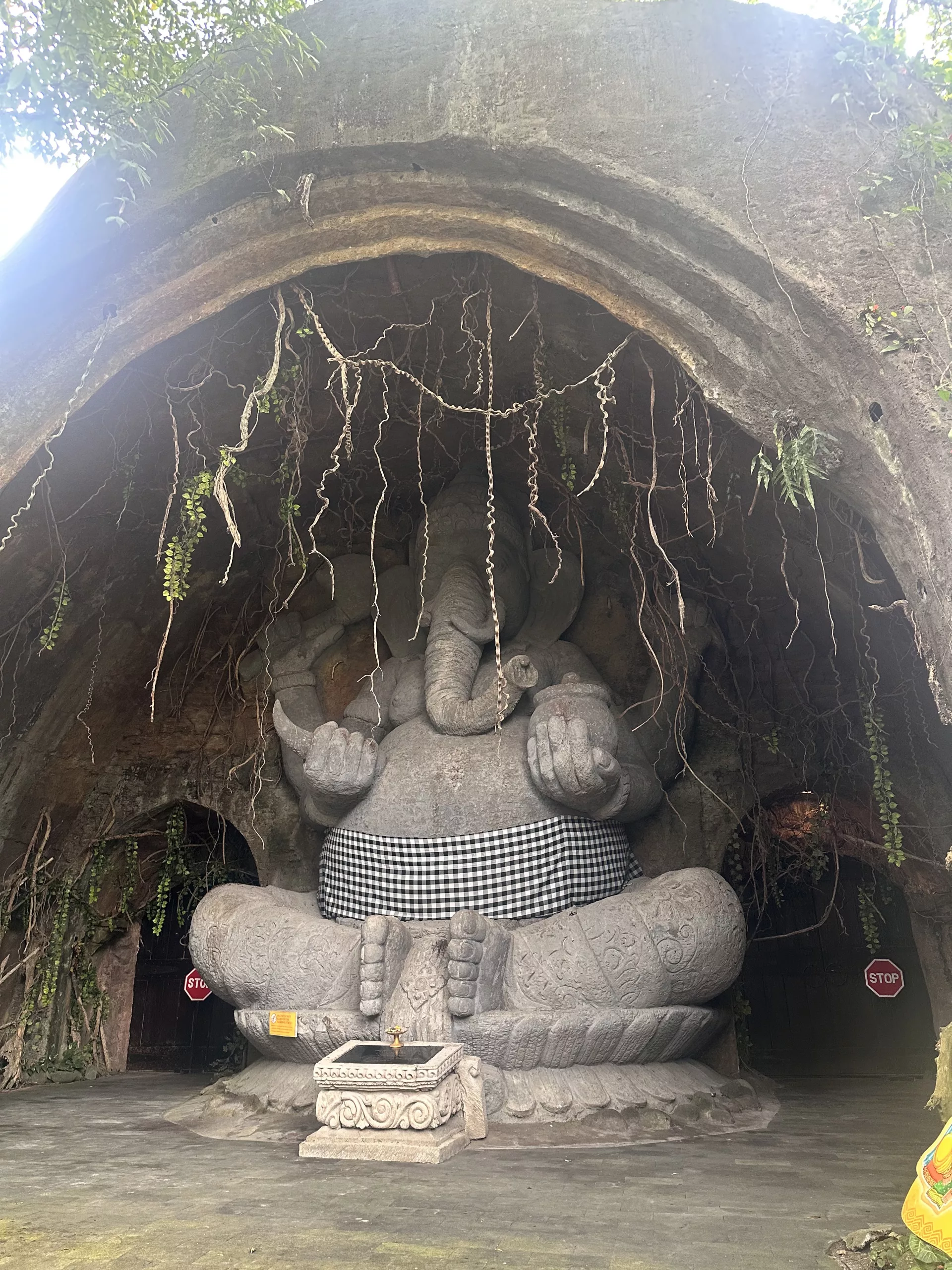Elefanten-Statue im Bali Safari Park
