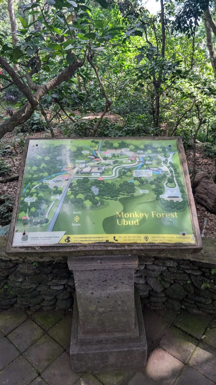 Karte mit den Wegen im Affenwald Ubud