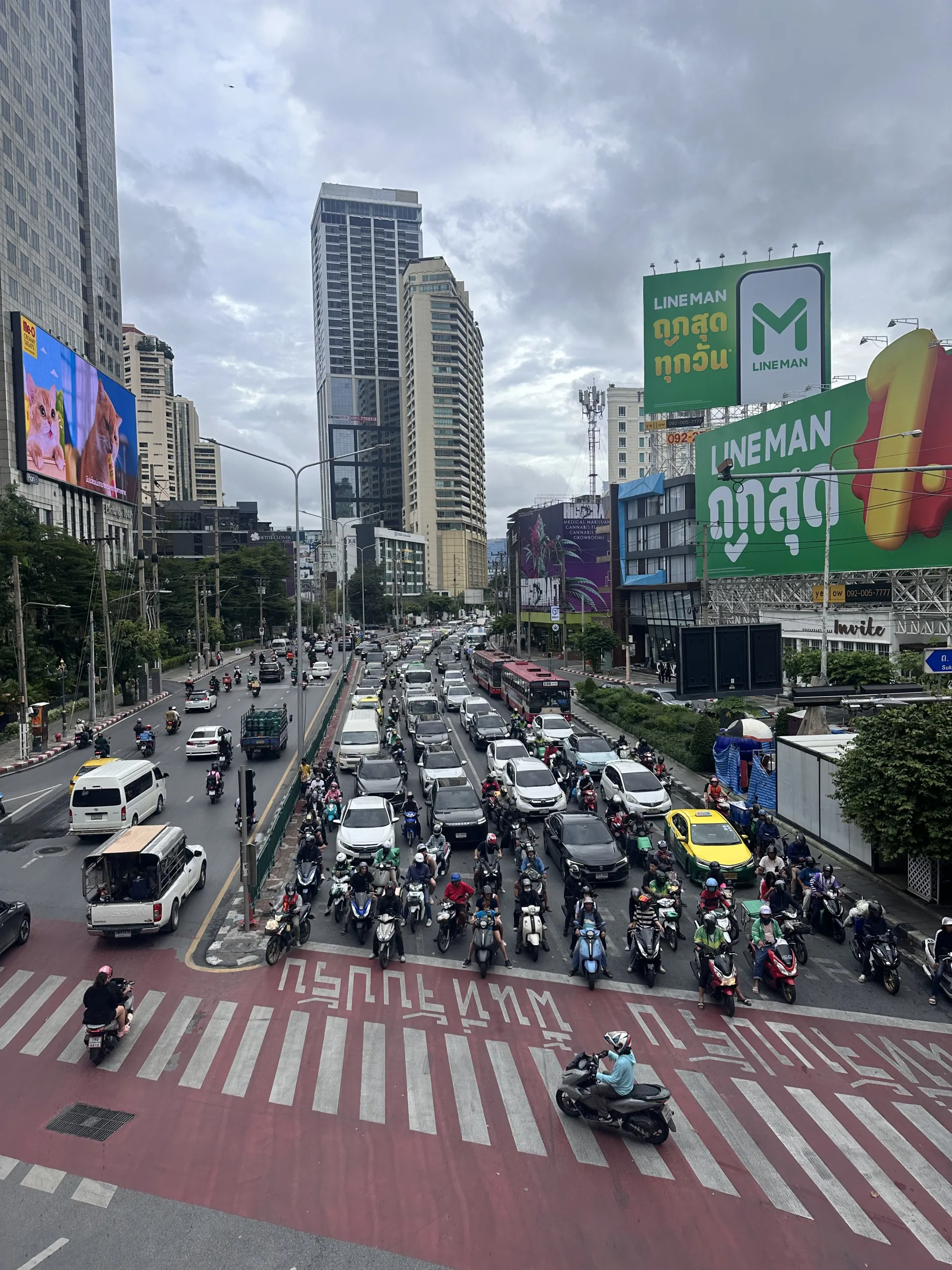 Verkehr auf den Straßen von Bangkok