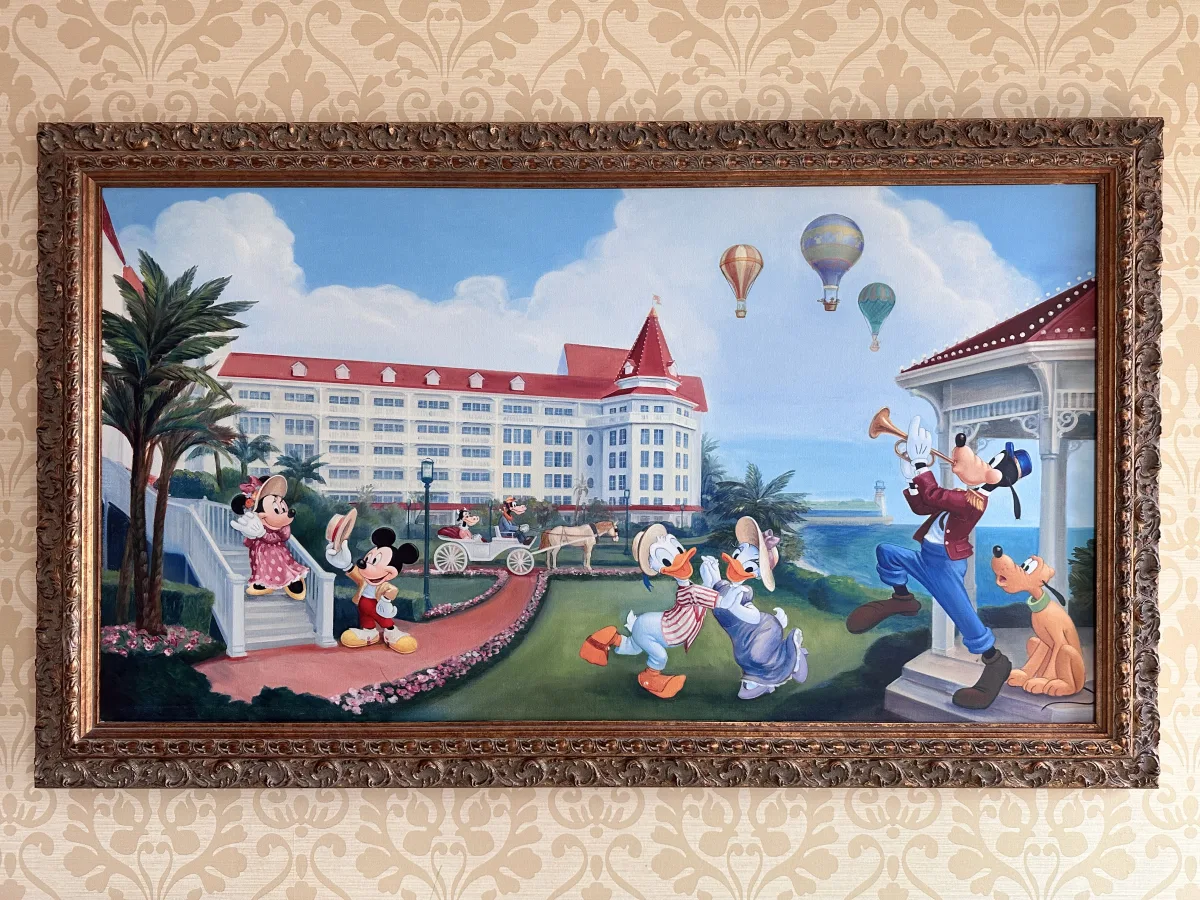 Die Zimmer sollen zukünftig noch mehr Disney-Details bereithalten Bild von Micky Maus und seinen Freunden im Hotelzimmer des Disneyhotels Hongkong