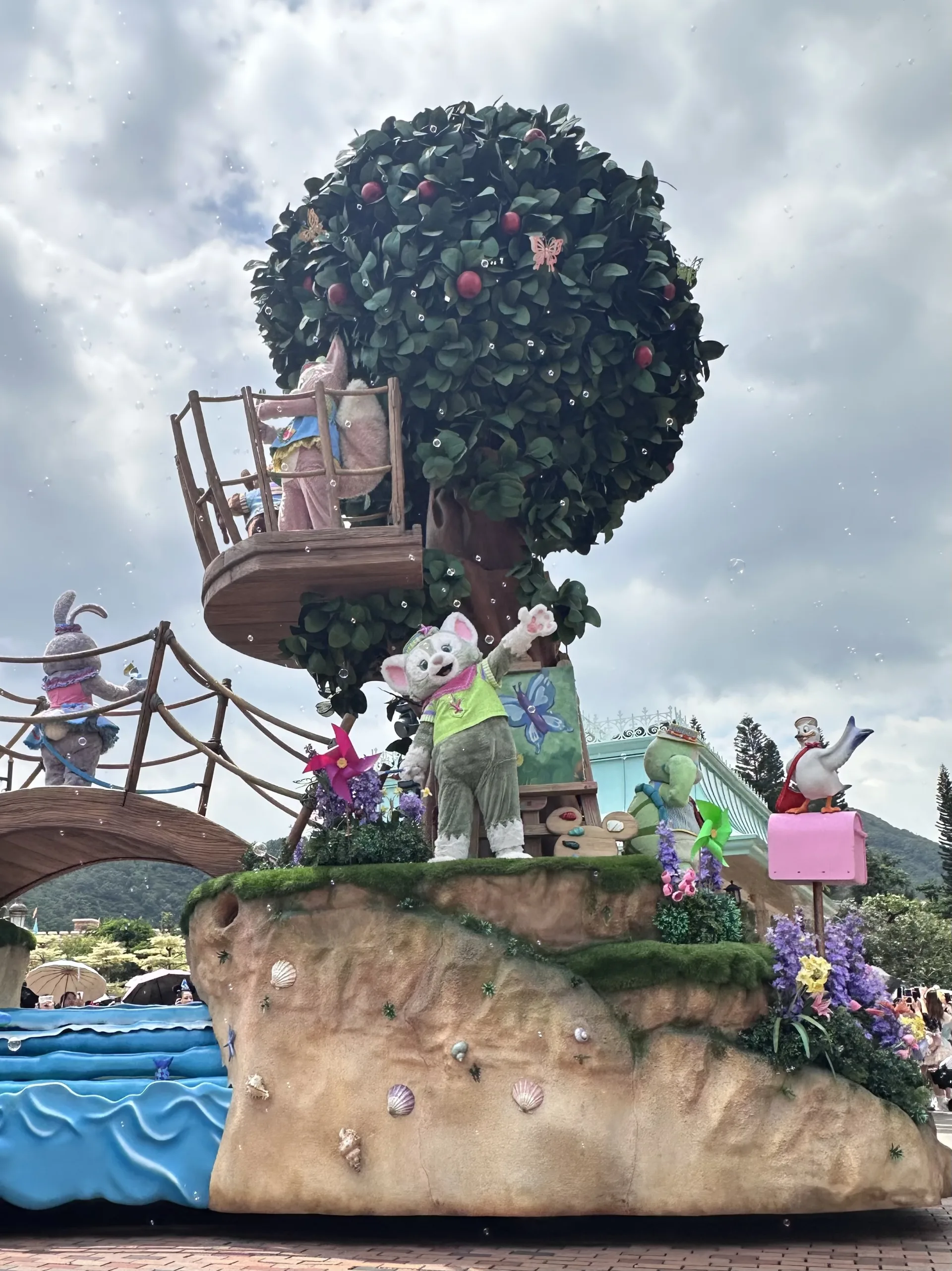 Gelatoni bei der Friendtastic Parade im Disneyland Hongkong