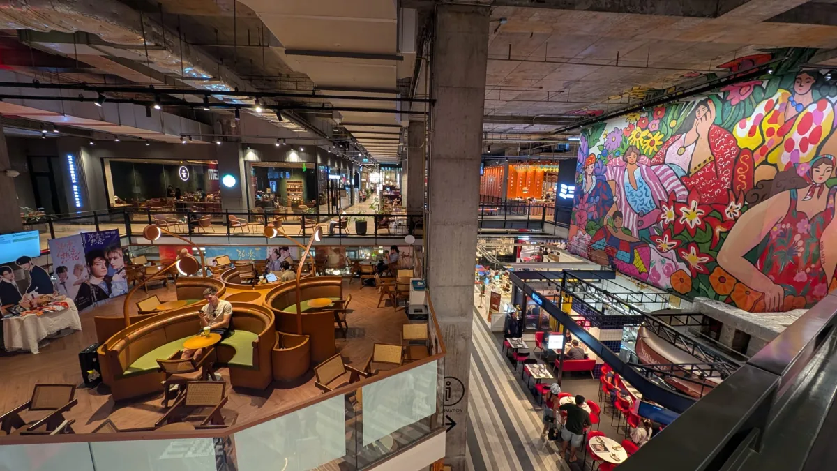 Emsphere Mall mit Restaurants, Shops und Entertainment Emsphere Mall in Bangkok